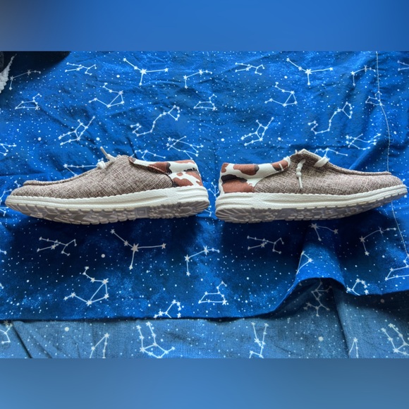 SHEIN Brown & White Cow Print Canvas Slip Ons - Picture 6 of 8